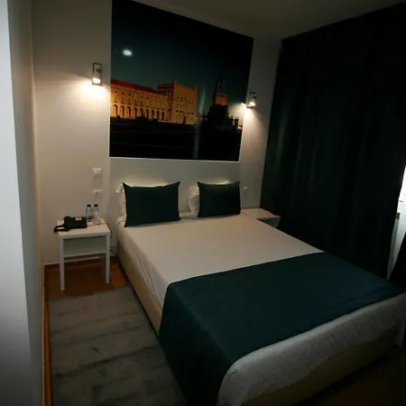Hotel Patria *