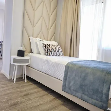 Hotel Patria *